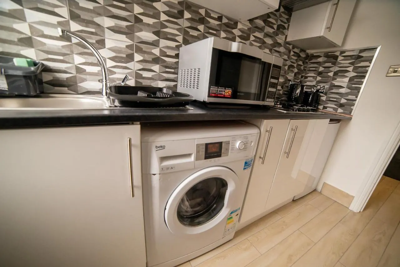 Entire 2 Bedroom Ground Floor Apartment Cardiff City Centre & Stadium United Kingdom